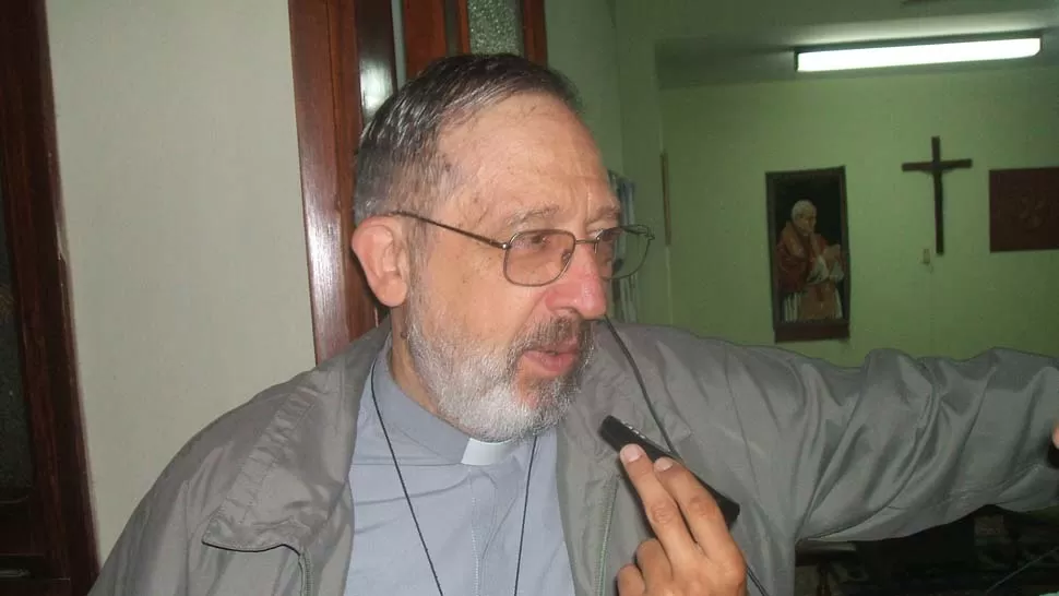 CERCANO. Rossi dijo que la comunidad tucumana siente gran admiración y cariño por el Papa Francisco. LA GACETA / RODOLFO CASEN