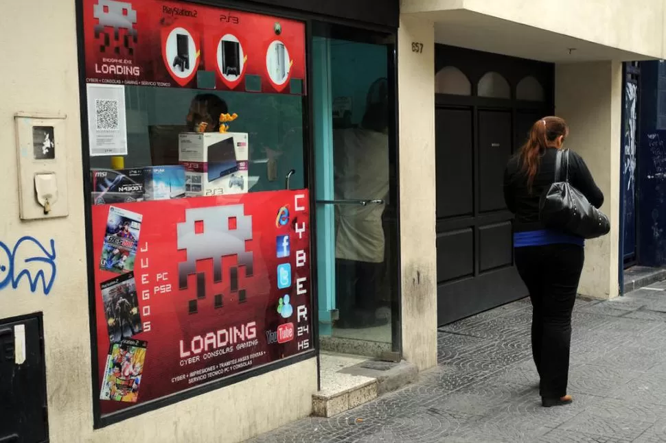 VIDEO. Alrededor de las 3 entraron los ladrones pero fueron registrados por las cámaras del local comercial. LA GACETA / FOTO DE INéS QUINTEROS ORIO 