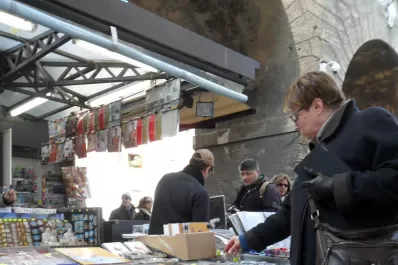Francisco se ganó el cariño de los romanos, que dan descuentos y buen trato a los argentinos