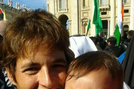 BENDECIDO. José tiene un año y viajó con su mamá para la asunción. LA GACETA/FOTO DE JOSE NAZARO, ENVIADO ESPECIAL