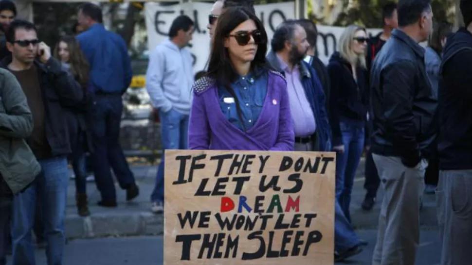 ROTUNDO NO. Las protestas se hicieron escuhar. FOTO TOMADA DE ABC.ES