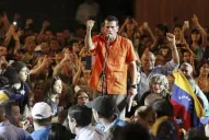 Maduro ganaría a Capriles con más votos que Chávez