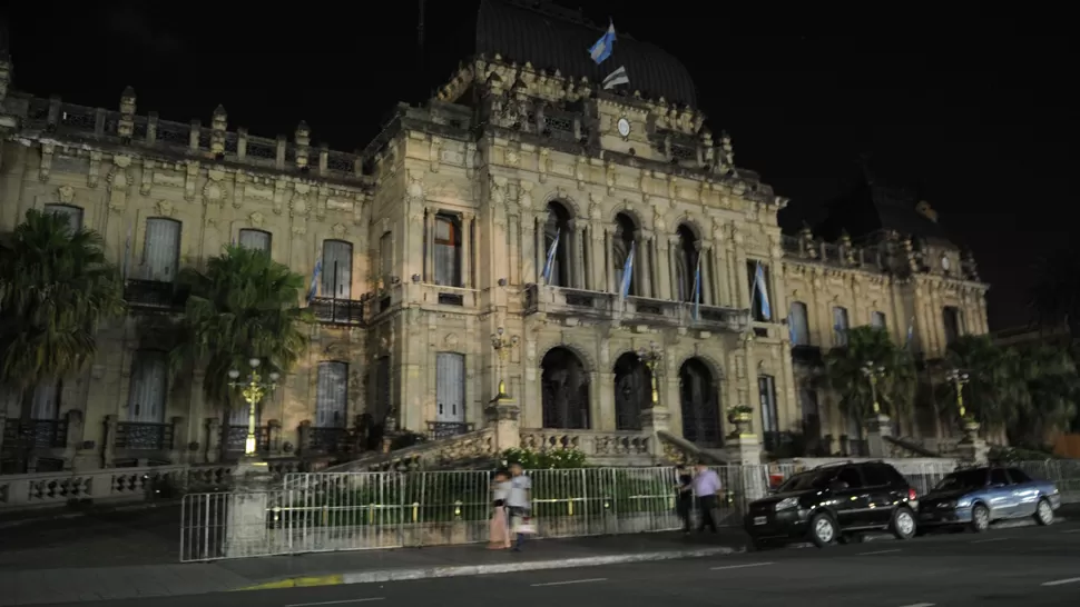 A OSCURAS POR LA TIERRA. La iniciativa se realizó por séptimo año consecutivo. LA GACETA / FOTO DE FRANCO VERA