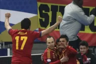 España se redimió en París y Holanda sigue siendo mecánica