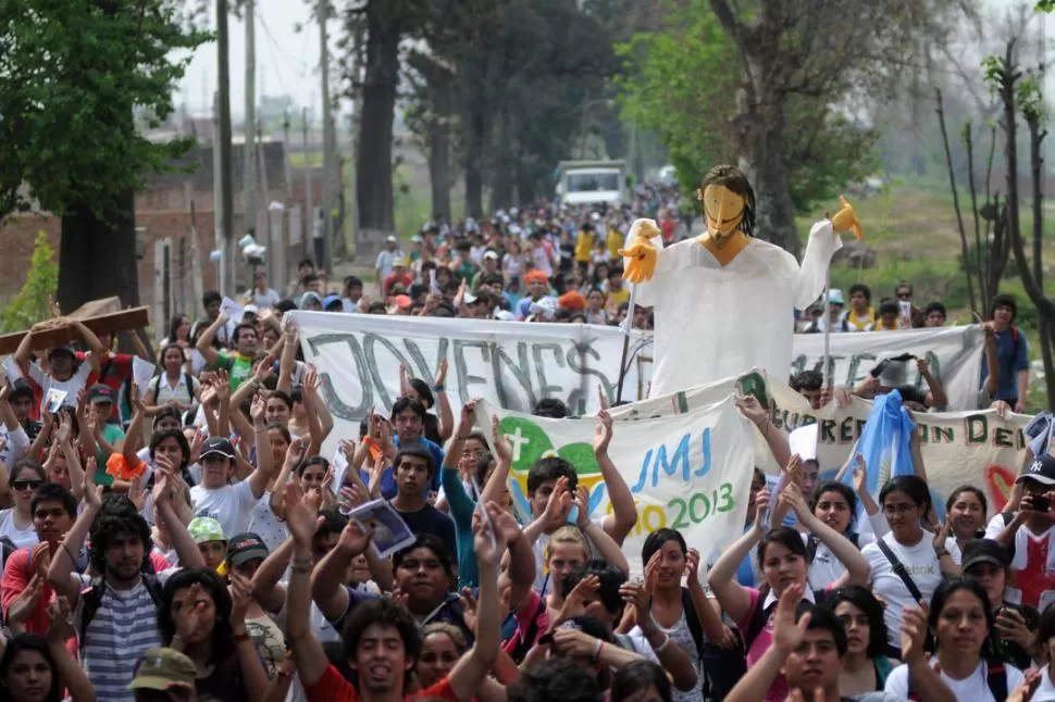 HOY. Via Crucis de la juventud.