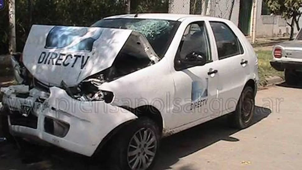 INEXPLICABLE. La Policía aún no entiende cómo se produjo el choque. 
FOTO PRENSA POLICIA DE SALTA