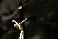 Con humildad, Francisco rezó por una iglesia para los más pobres