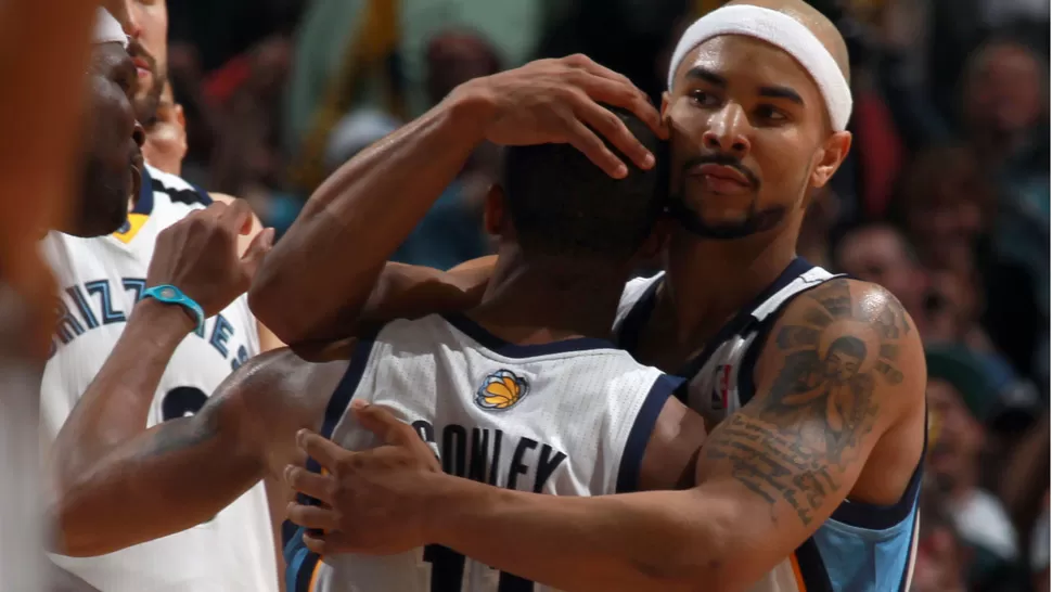 EL HOMBRE. Mike Conley le dio la victoria a los Grizzlies, que igualaron el mejor récord de victorias de la franquicia. REUTERS