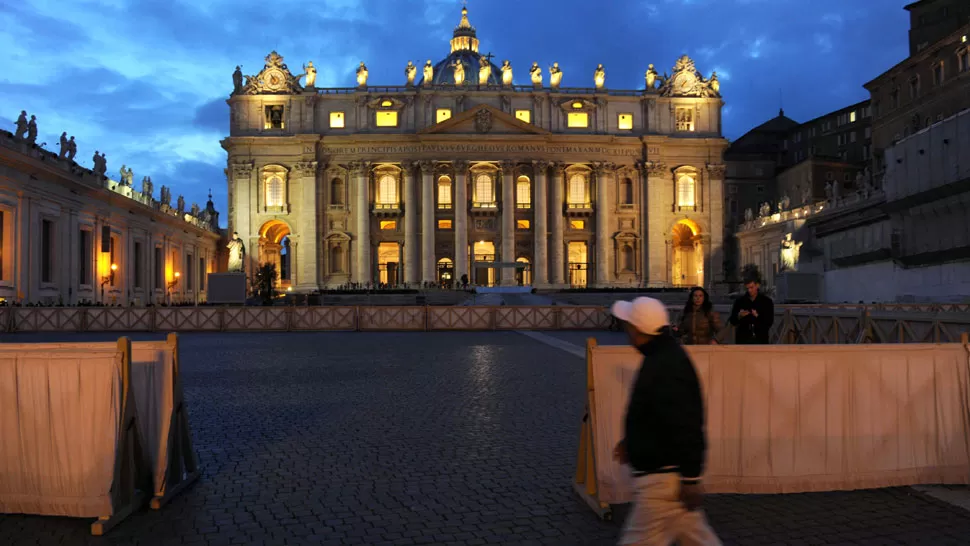 MENSAJE PARA LOS ARGENTINOS. Nuestra oración para todos los que sufren en este momento, expresó el Vaticano. TELAM