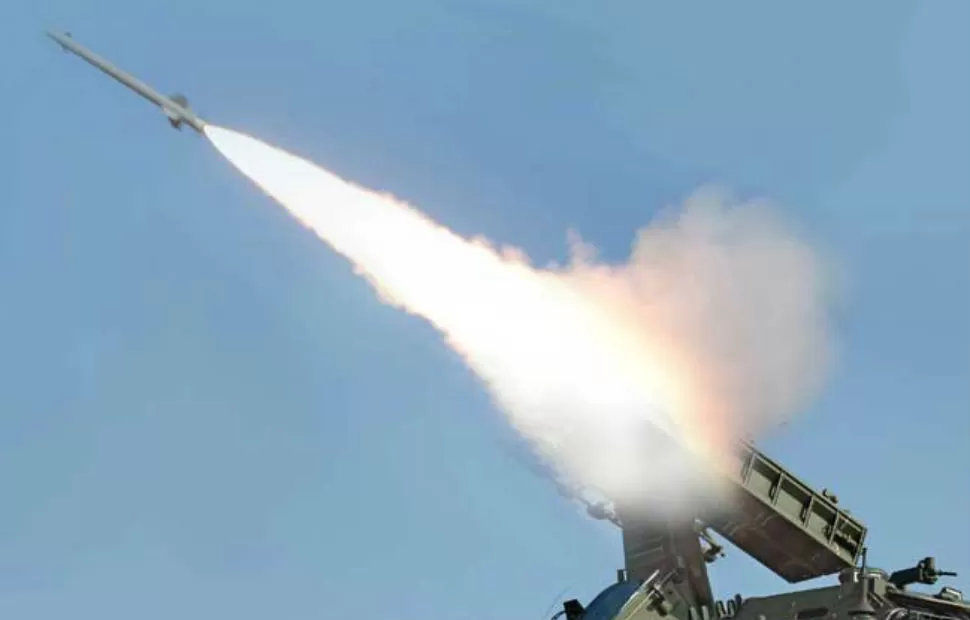 PREOCUPACION. Corea del Norte ha movido un misil de 4.000 km de alcance a su costa. FOTO TOMTADA DE RTVE.ES