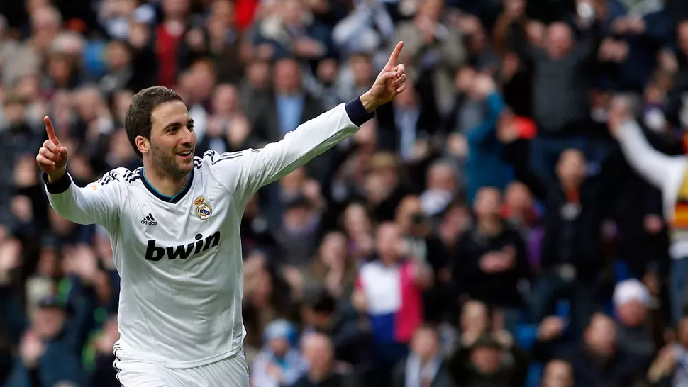 GARANTÍA DE GOL. El Pipa anotó un golazo. REUTERS.