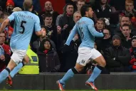 Un golazo del Kun Agüero le dio la victoria al City