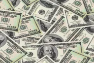 El dólar blue bajó 7 centavos y cerró a $ 8,33