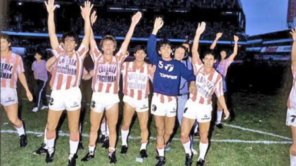 UN MISMO RESULTADO. San Martín celebró ante Boca en 1988. FOTO TOMADA DE SANMARTINNET.BLOGSPOT.COM 