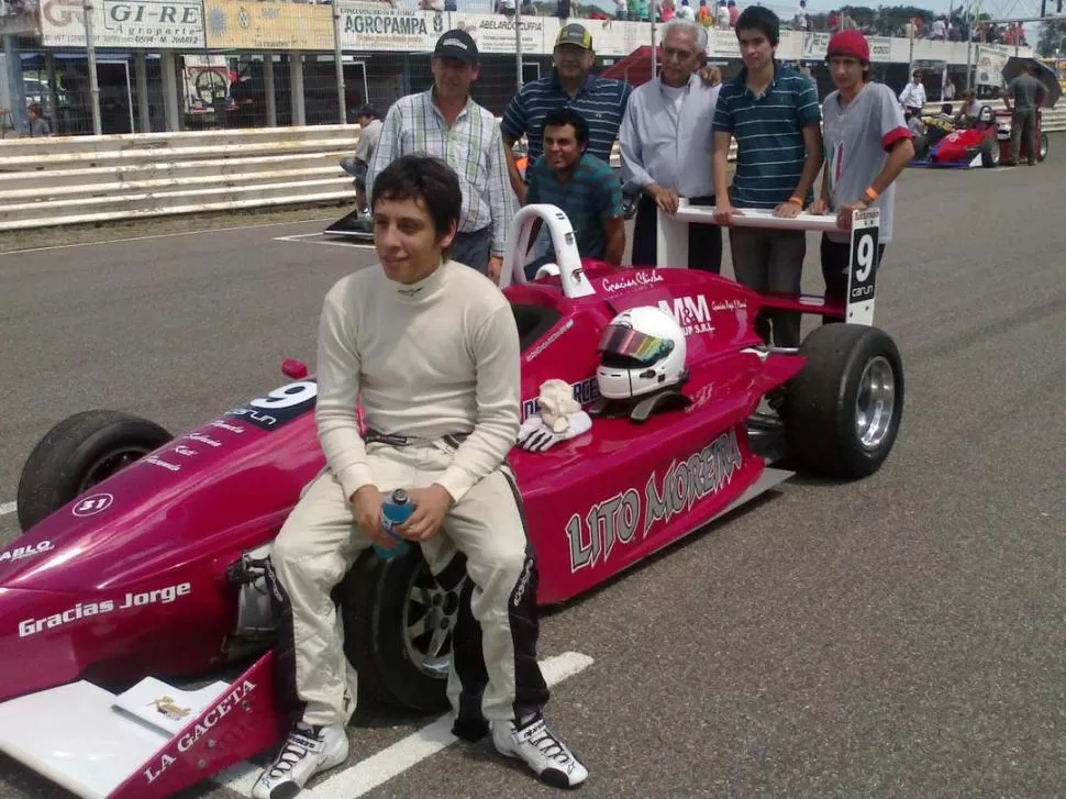 EL COCHE. El Lito Moreira Competición, en una foto de archivo en el autódromo de Río Cuarto. Ayer vivieron un gran día. 