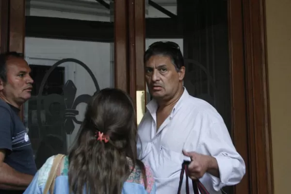 A la ex concejala Teresa de Heredia le robaron, le pegaron y la ataron en su casa