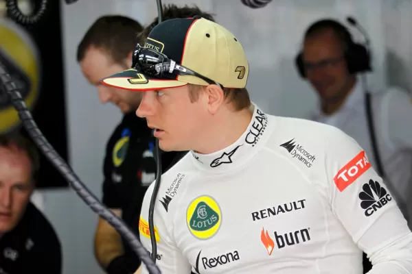 Raikkonen va de frente contra el poder de Red Bull