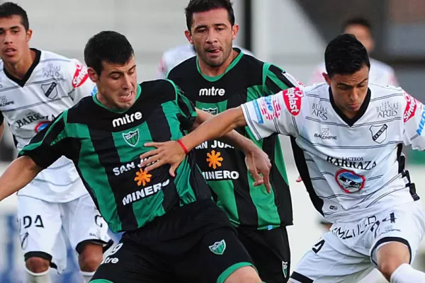 All Boys y San Martín de San Juan empataron en Floresta