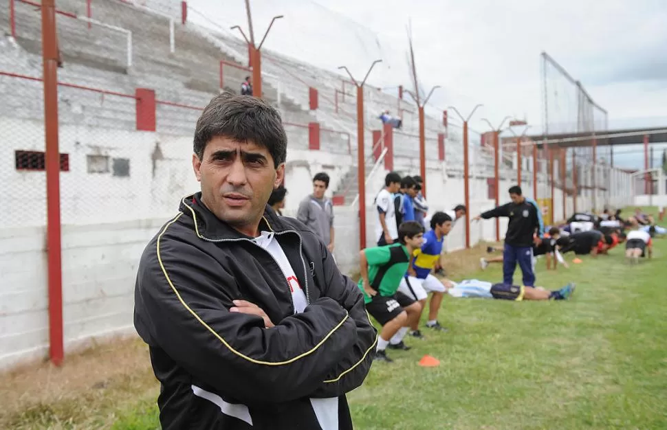 LA MENTE EN EL OBJETIVO. Martín Anastacio quiere que su equipo sea protagonista y pelee un boleto al torneo del Interior.  