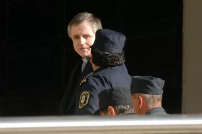 Ordenan la detención del Padre Grassi