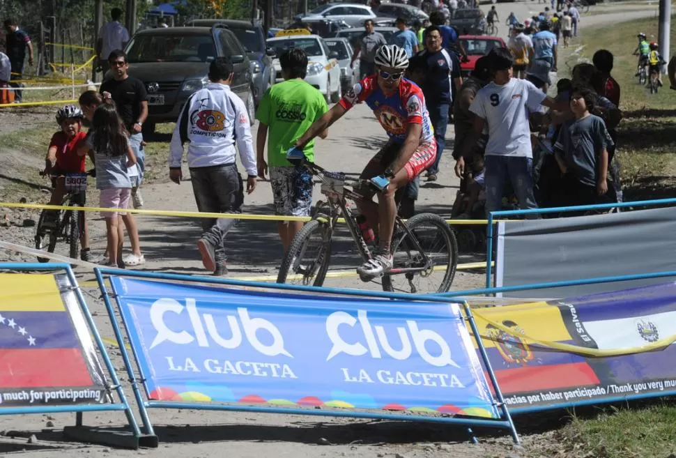 EN GRAN NIVEL. Cuando de ganar se trata, Gasco se exige al máximo para lograrlo. En Raco, mostró su destreza y, sobre todo, velocidad y resistencia para triunfar. 