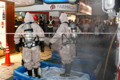 Se les fue la mano con la desinfección y tuvieron que desalojar el edificio