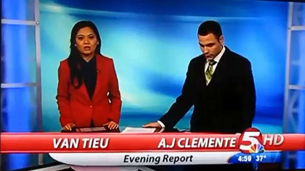 ERROR. El periodista estuvo cabizbajo unos segundos, luego de su exabrupto. CAPTURA DE VIDEO. 