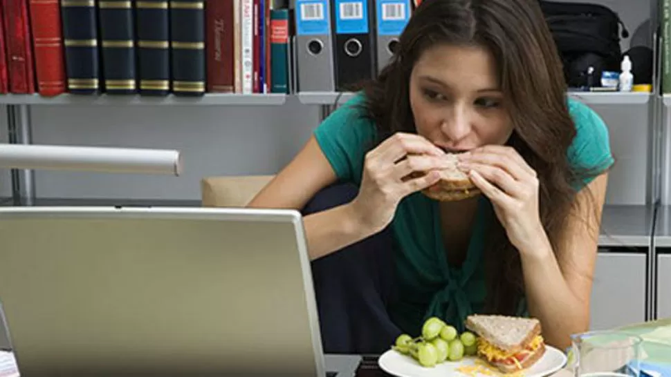 CONCENTRACION. Un buen alimento puede hacer que estésmás concentrado. FOTO DE SALUD.COM