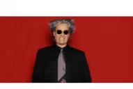 Pettinato ya se prueba el traje negro para conducir CQC