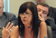 Que la lengua se la meta...