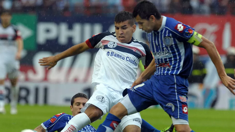 NO PUDO SUIMAR DE A TRES. Ese era el objetivo de San Lorenzo. TELAM