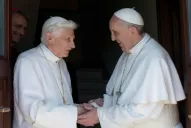 Por primera vez en la historia, dos papas conviven en el Vaticano