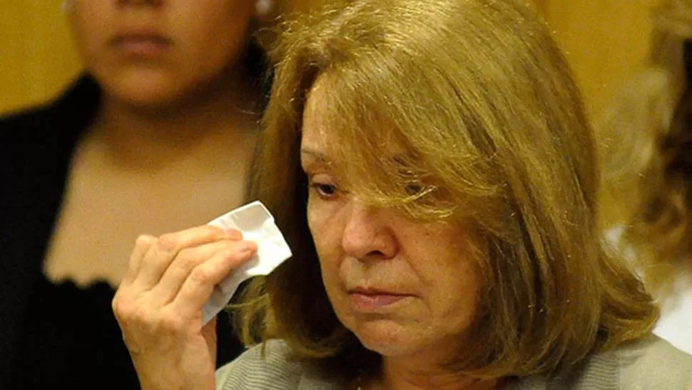 CULPABLE. Susana Freydoz, durante el juicio en que fue condenada a 18 años de prisión. FOTO TOMADA DE DIARIOCRONICA.COM.AR