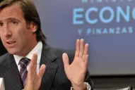 El dólar no le importa a nadie, aseguró Lorenzino