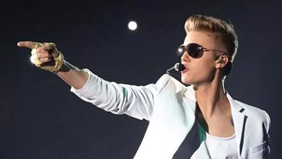 AGREDIDO. Justin Bieber pasó un susto grande en Dubai. FOTO TOMADA DE ELDIARIO.COM.EC