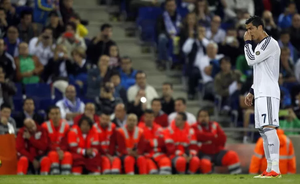 MIRADA PERDIDA. Cristiano no pudo superar a Messi en la Liga este año. 