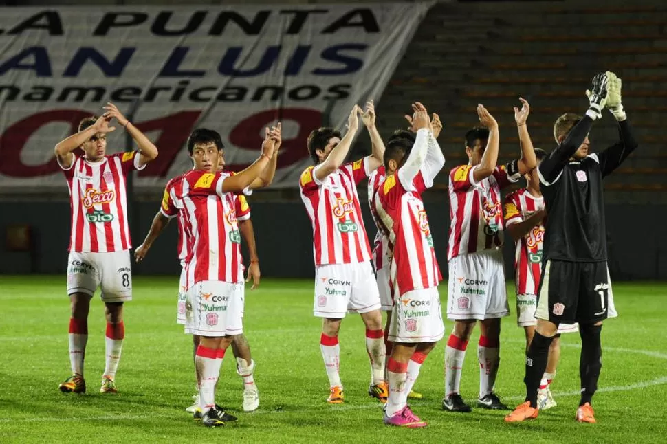 CUMPLIERON A MEDIAS. Los jugadores al menos rescataron un punto que sirvió para llegar tranquilos a la última fecha. 