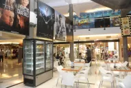 Dos falsos obreros robaron más de $ 150.000 en un shopping