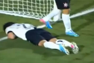 El increíble gol que erró Pato