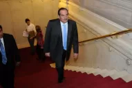 Reclaman a Alperovich que gestione créditos