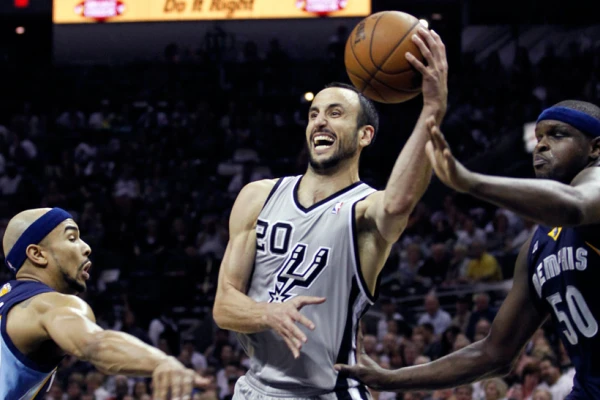 Los Spurs se quedaron con la primera final ante los Grizzlies