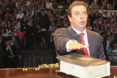 Manolo Fernández quedó a cargo del Poder Ejecutivo