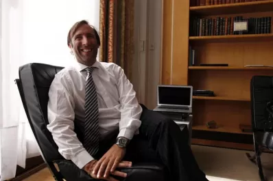 Me río de la cotización del dólar paralelo