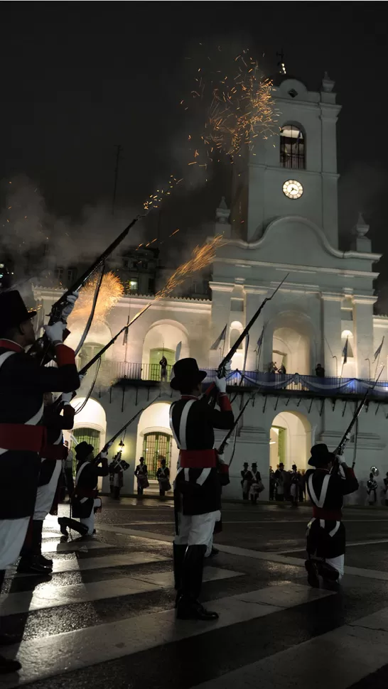 ICONO. La imagen del Cabildo y sus recovas inmediatamente remite a los hechos de mayo de 1810. 