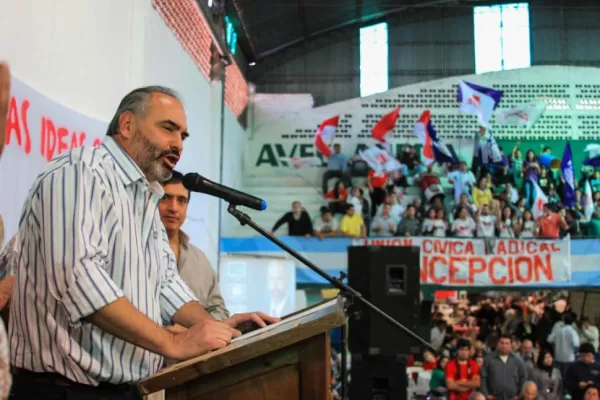 Sin Cano, Casañas lanzó ayer su precandidatura