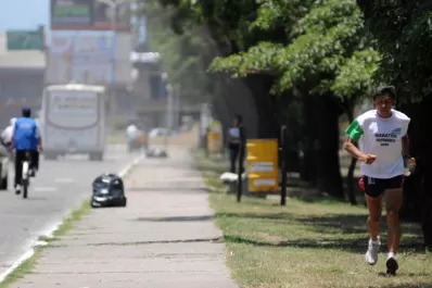 Tucumán se encuentra bajo la influencia del viento Zonda