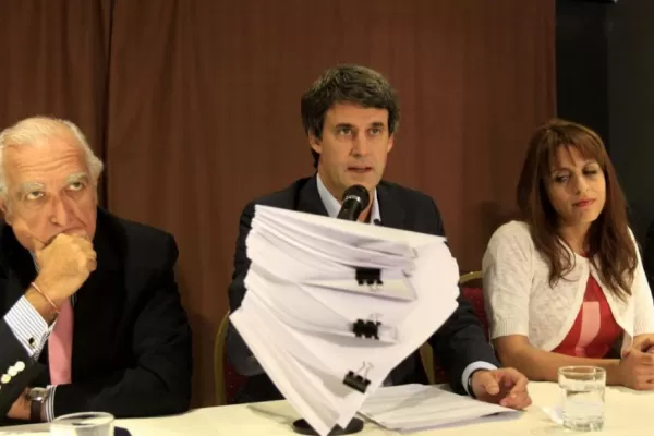 Por el Indec, denuncian falsificación