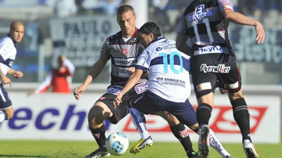 POR MáS. Ahora Gimnasia tratará de mantenerse en Primera. FOTO TOMADA DE LAVOZ.COM