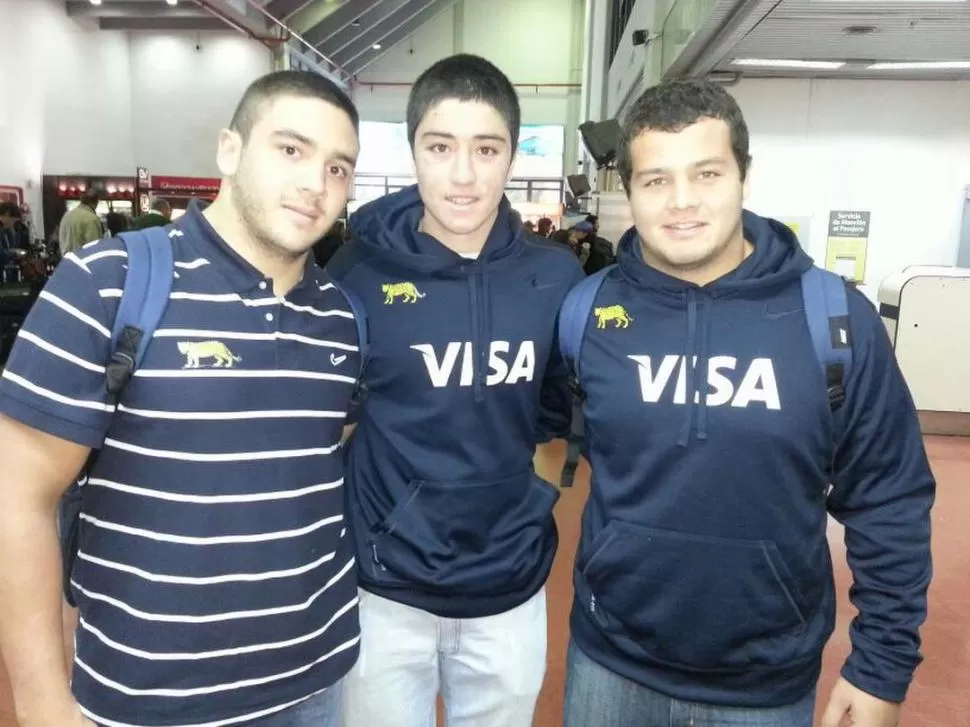 ESPERANDO EL DESPEGUE. Lucas Noguera Paz, Ignacio Albornoz y Santiago Iglesias Valdez, los tres Pumitas tucumanos. TéLAM (ARCHIVO)