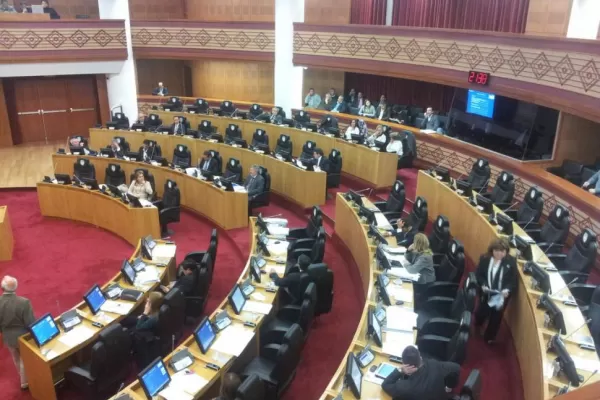 El PJ aprobó, entre críticas y réplicas cruzadas, otra etapa del Más Cerca